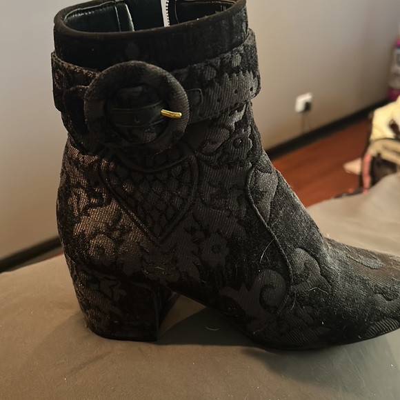 Nine West tapestry boot - Picture 2 of 4